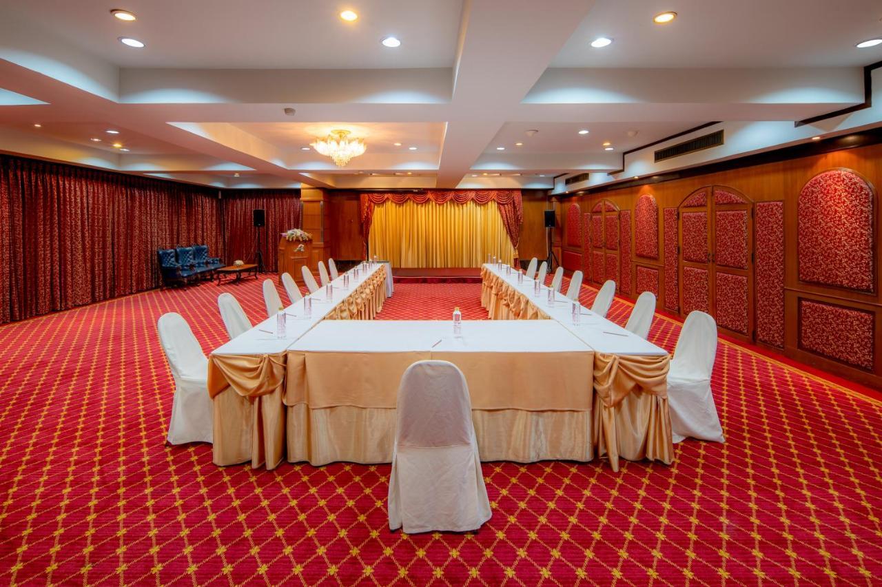 בנגקוק Alexander Hotel מראה חיצוני תמונה