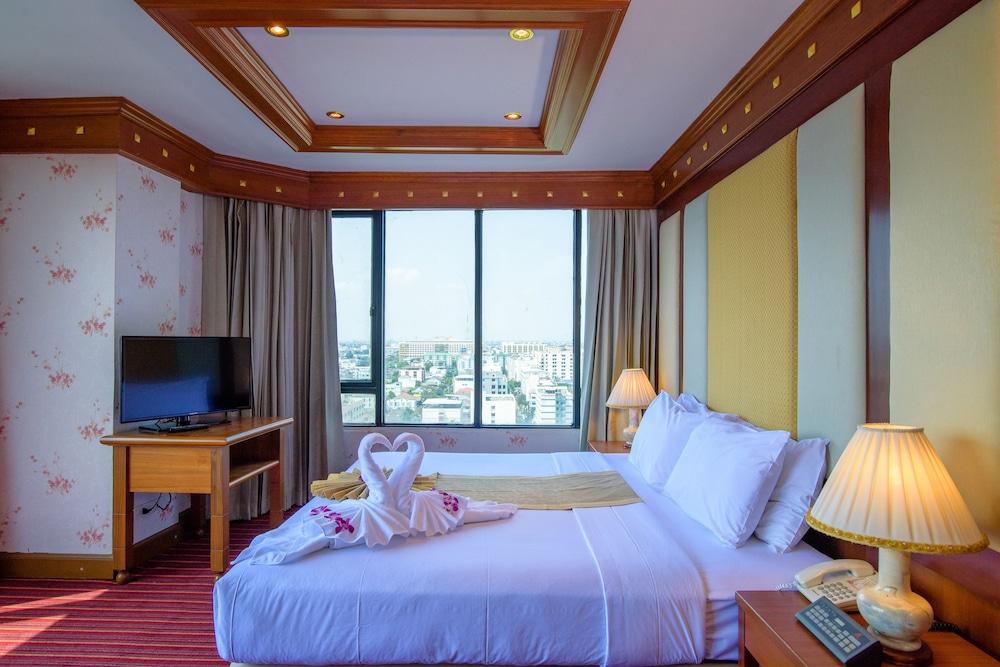 בנגקוק Alexander Hotel מראה חיצוני תמונה